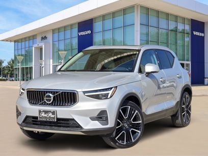 Used 2025 Volvo XC40 B5 Ultra