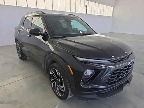 Used 2025 Chevrolet TrailBlazer RS w/ Convenience Package image 1