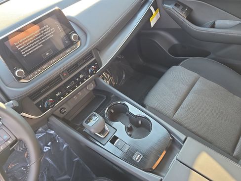 New 2026 Nissan Rogue SV w/ Cold Weather Package FWD image 25
