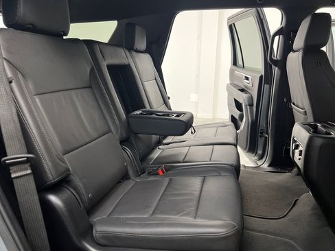 Used 2025 Chevrolet Tahoe LT image 17