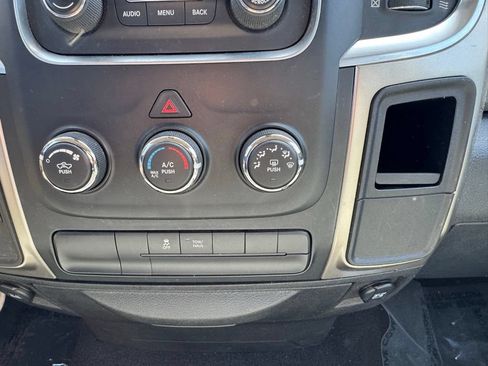 Used 2013 RAM 1500 Classic SLT AWD/4WD image 17
