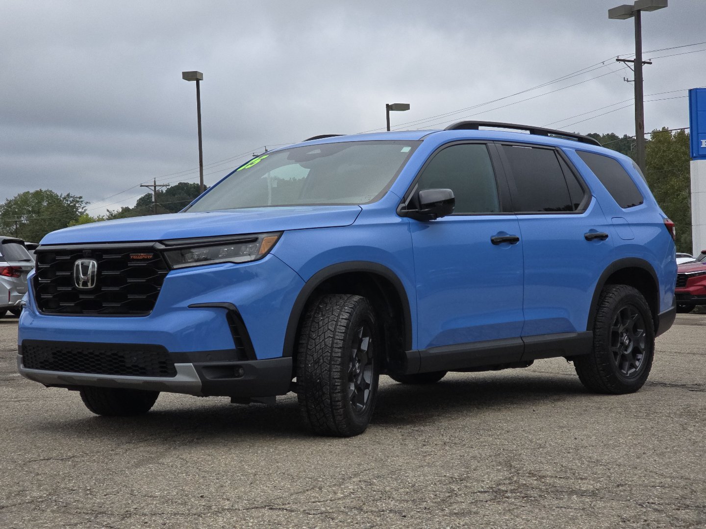 Used 2025 Honda Pilot TrailSport image 20