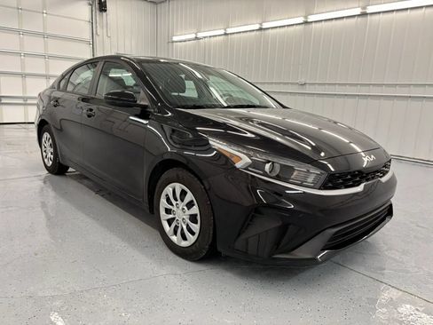 Used 2024 Kia Forte LX FWD image 13