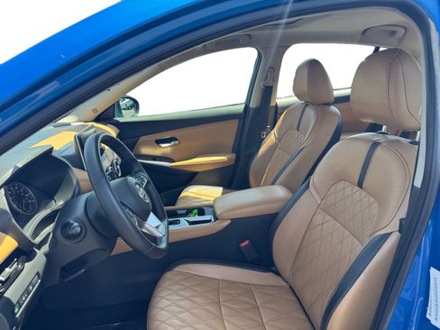 Used 2020 Nissan Sentra SV w/ SV Premium Package FWD image 9