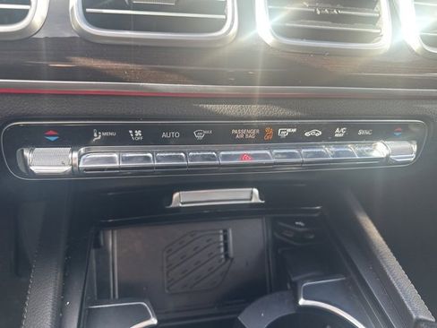 Used 2024 Mercedes-Benz GLE 350 4MATIC w/ 3rd Row Seat Package image 16