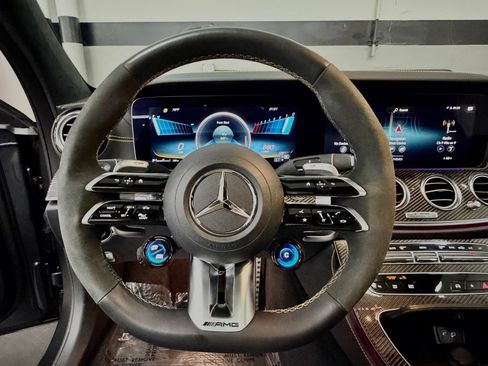Used 2023 Mercedes-Benz E 63 AMG S image 28