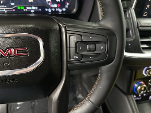 Used 2023 GMC Yukon XL AT4 w/ AT4 Premium Plus Package image 15