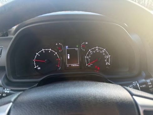 Used 2020 Toyota 4Runner SR5 Premium w/ Moonroof Package image 29