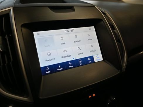 Used 2020 Ford Edge SEL w/ Convenience Package AWD/4WD image 15