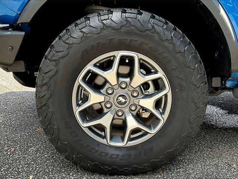 Used 2022 Ford Bronco Badlands image 32