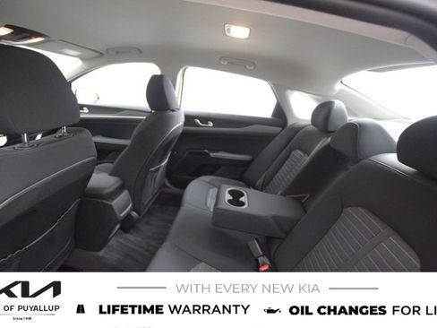 New 2026 Kia K5 LXS image 12