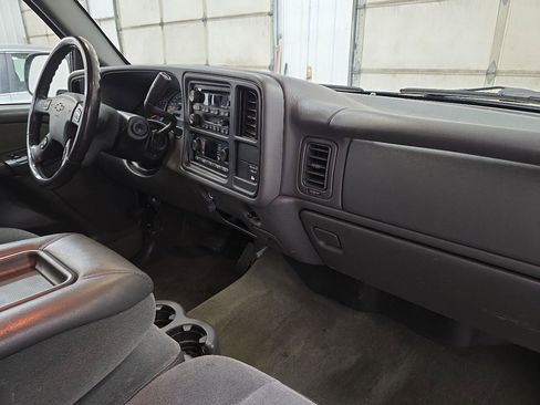 Used 2003 Chevrolet Silverado 1500 LS image 32