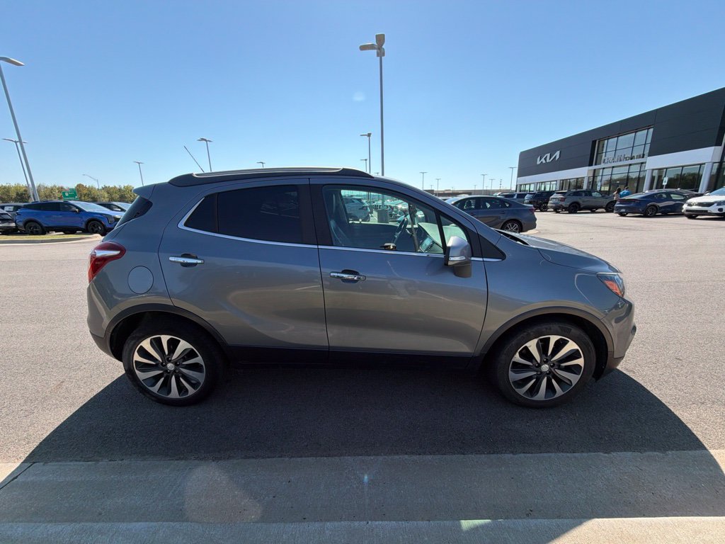Used 2019 Buick Encore Essence FWD image 5