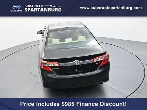 Used 2013 Toyota Camry XLE image 24