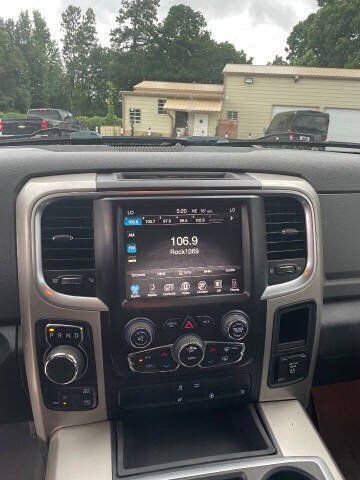 Used 2015 RAM 1500 Outdoorsman AWD/4WD image 17