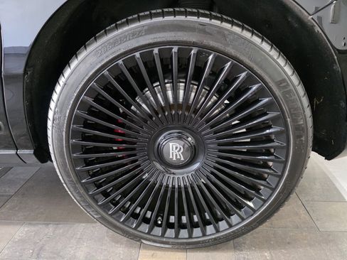 Used 2020 Rolls-Royce Cullinan Black Badge AWD/4WD image 19