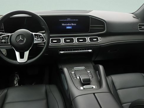 Certified 2022 Mercedes-Benz GLS 450 4MATIC image 7