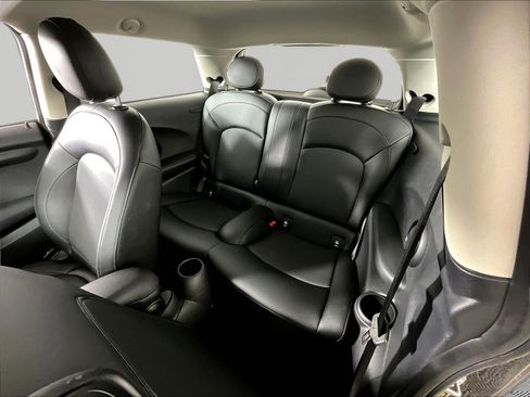 Used 2018 MINI Cooper 2-Door Hardtop FWD image 21