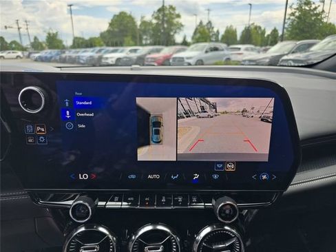 Used 2025 Chevrolet Blazer EV LT AWD/4WD image 28