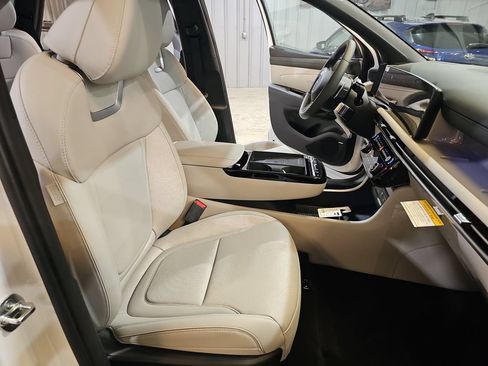 New 2026 Hyundai Tucson Limited AWD/4WD image 10