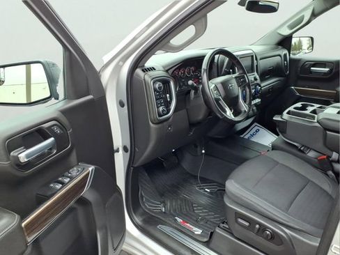 Used 2021 Chevrolet Silverado 1500 RST image 10
