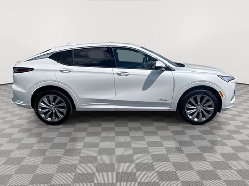 New 2026 Buick Envista Avenir FWD image 9