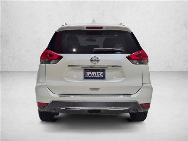 Used 2017 Nissan Rogue SV w/ SV Premium Package FWD image 6