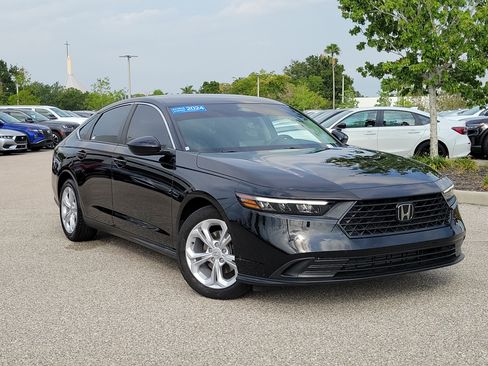 Certified 2024 Honda Accord LX image 32