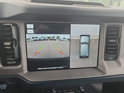 Used 2024 Ford Bronco Outer Banks AWD/4WD image 10