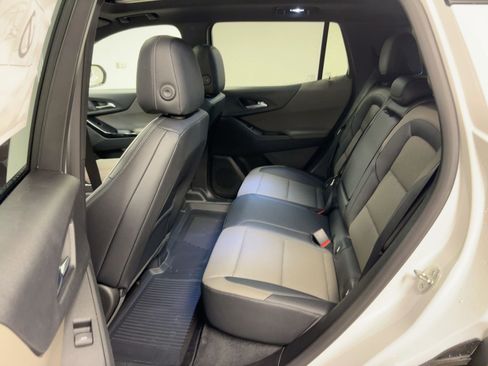 New 2026 Chevrolet Equinox LT w/ Convenience Package II FWD image 14