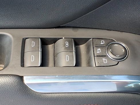Used 2024 Chevrolet Traverse RS AWD/4WD image 17