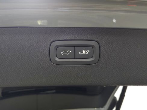Certified 2026 Volvo XC90 B6 Plus AWD/4WD image 10