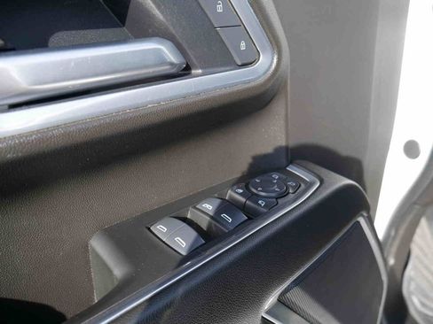 Used 2025 Chevrolet Silverado 3500 LT image 32