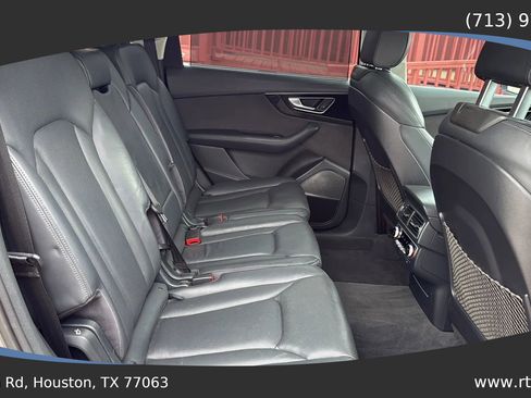 Used 2017 Audi Q7 3.0T Prestige w/ Prestige Package image 37
