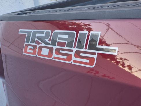 Used 2019 Chevrolet Silverado 1500 Custom Trail Boss w/ Custom Convenience Package image 19