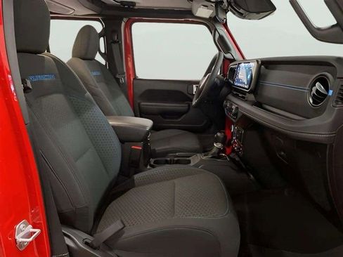 Used 2025 Jeep Wrangler Unlimited Rubicon 4xe w/ Safety Group image 18