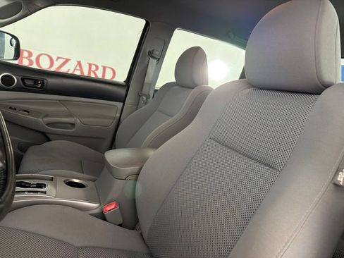 Used 2011 Toyota Tacoma 4x4 Double Cab w/ TRD Sport Pkg image 11