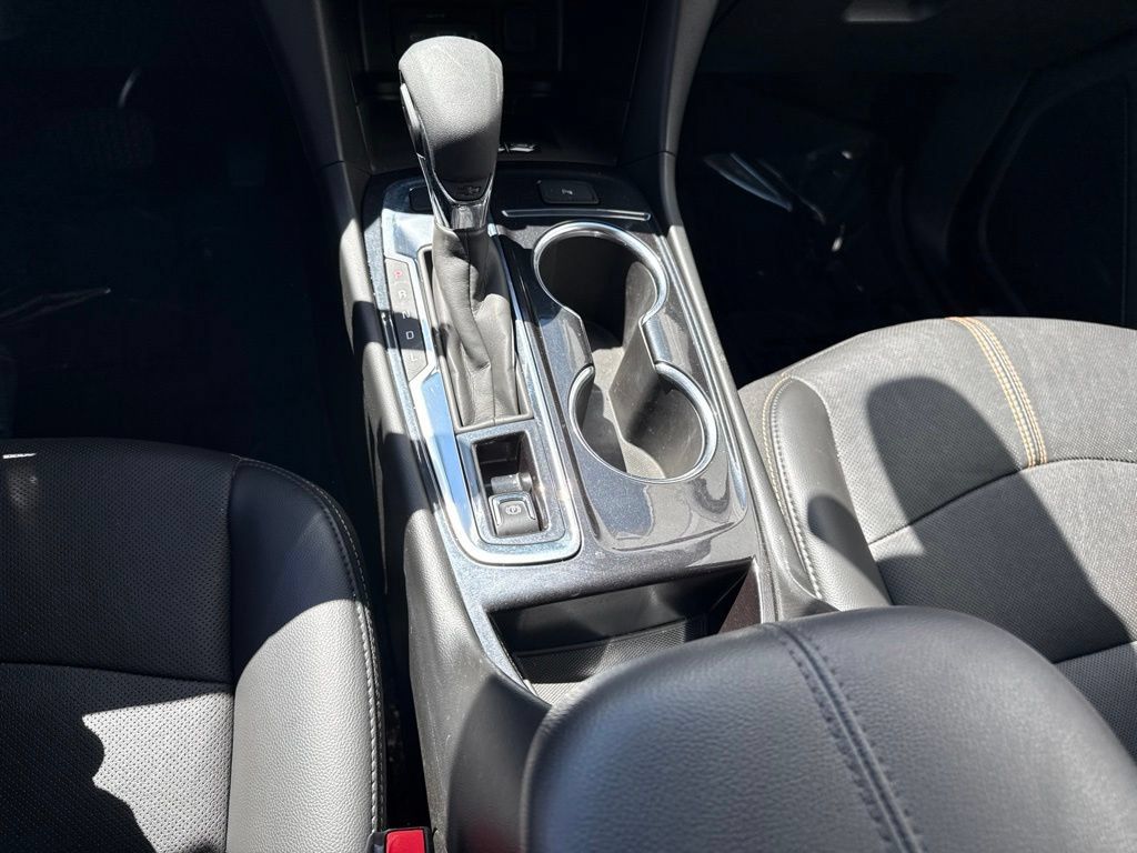 Used 2022 Chevrolet Equinox Premier w/ LPO, Floor Liner Package AWD/4WD image 20