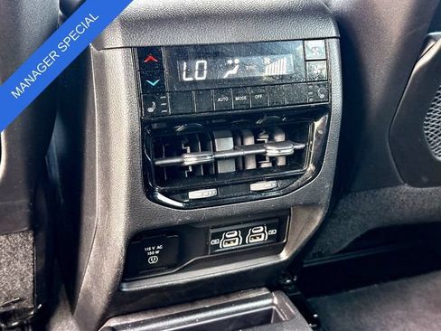 Used 2024 Jeep Grand Cherokee L Limited w/ Luxury Tech Group II AWD/4WD image 23
