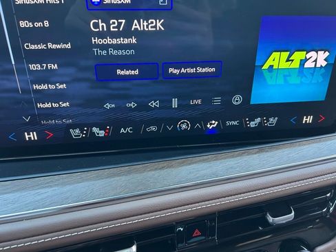 Used 2025 Chevrolet Tahoe High Country image 34