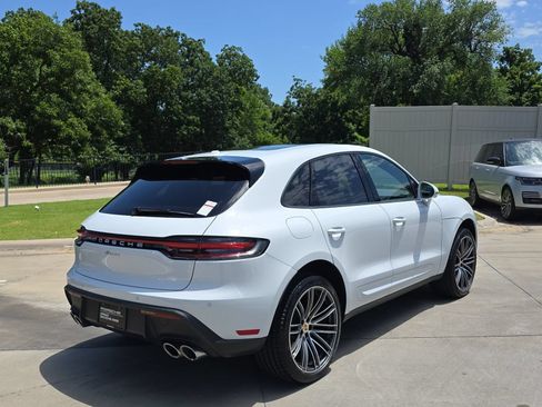 Used 2025 Porsche Macan AWD/4WD image 7