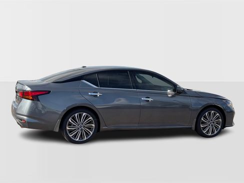 New 2025 Nissan Altima 2.5 SL image 7