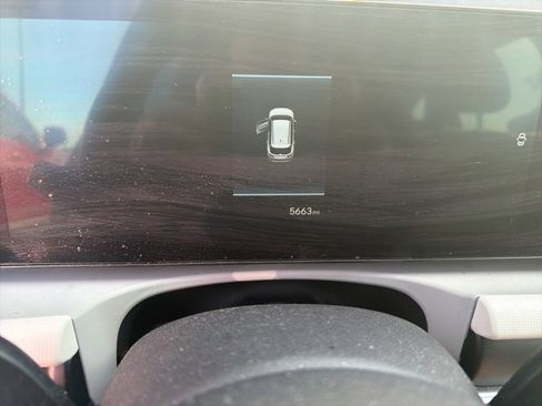 Used 2025 Hyundai Tucson SE image 4