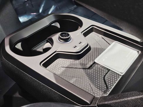 New 2026 BMW iX xDrive45 w/ M Sport Package image 19