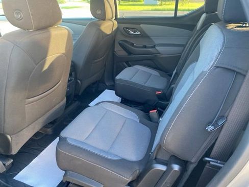 Used 2021 Chevrolet Traverse LT w/ LPO, Floor Liner Package AWD/4WD image 22