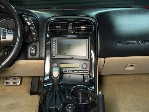 Used 2008 Chevrolet Corvette Coupe w/ Preferred Equipment Group RWD image 17