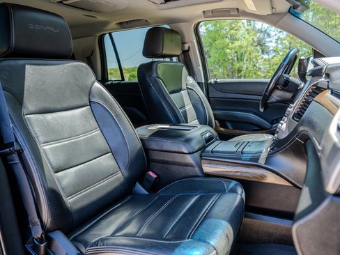 Used 2019 GMC Yukon Denali w/ Denali Ultimate Package image 31