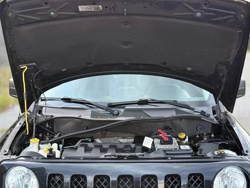 Used 2016 Jeep Patriot High Altitude AWD/4WD image 28
