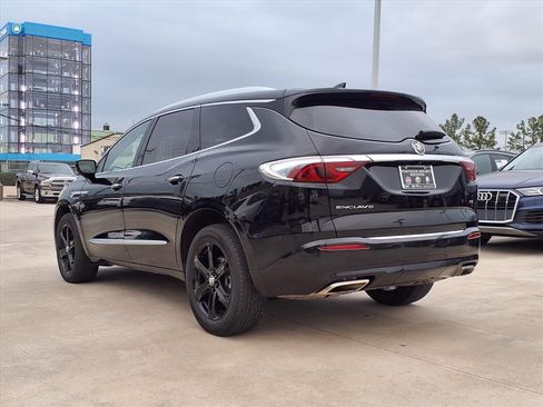Used 2023 Buick Enclave Essence w/ Sport Touring Edition image 2