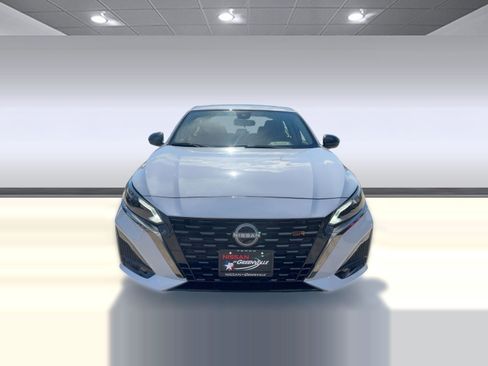 New 2025 Nissan Altima 2.5 SR w/ SR Premium Package image 6